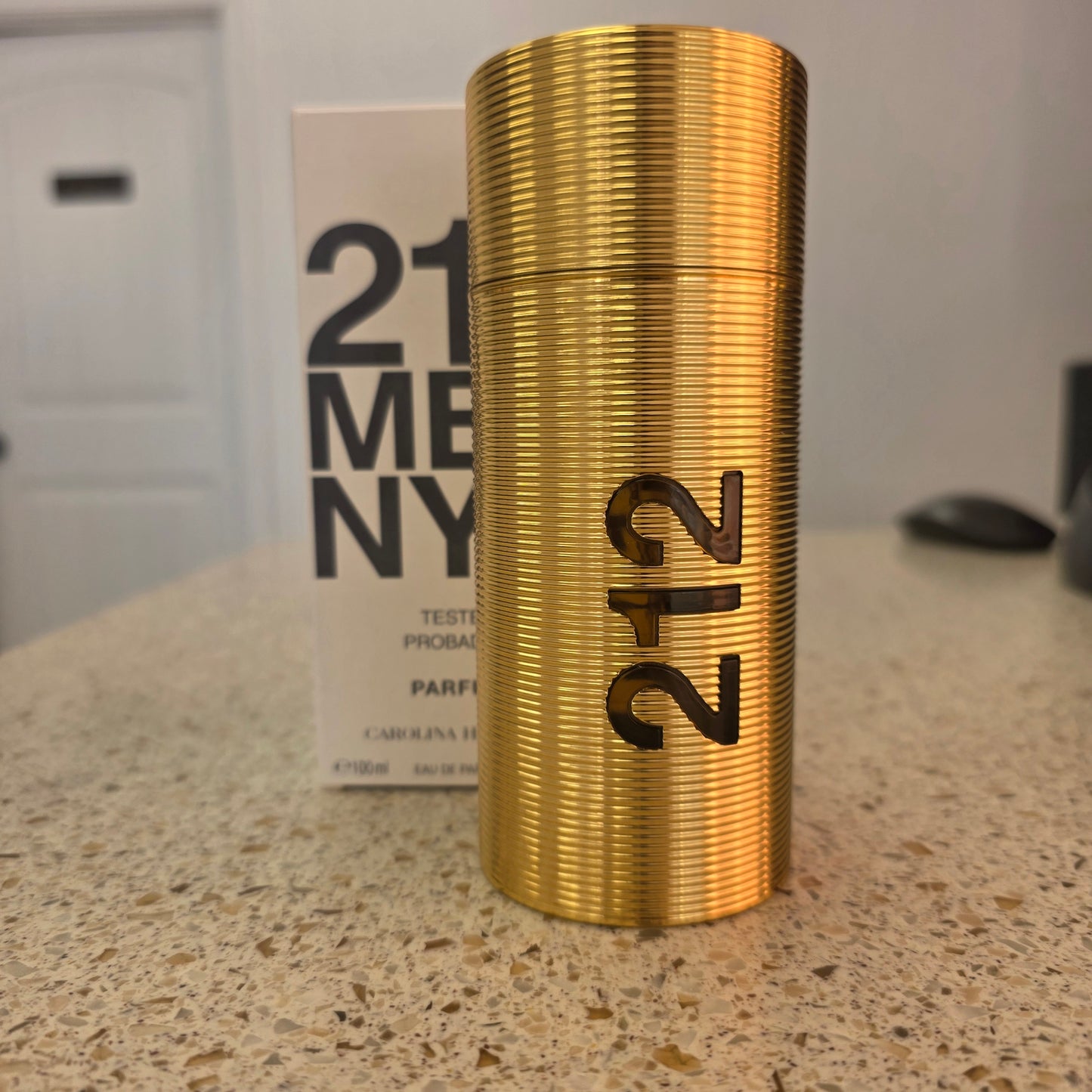 CAROLINA HERRERA MEN NYC PARFUM SPRAY 3.4 FL OZ